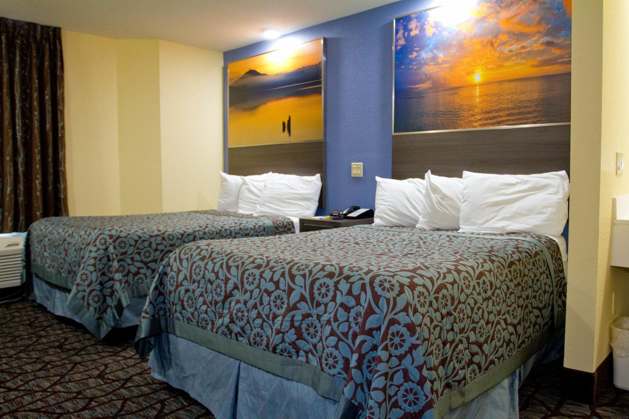 Days Inn By Wyndham Blue Springs Dış mekan fotoğraf