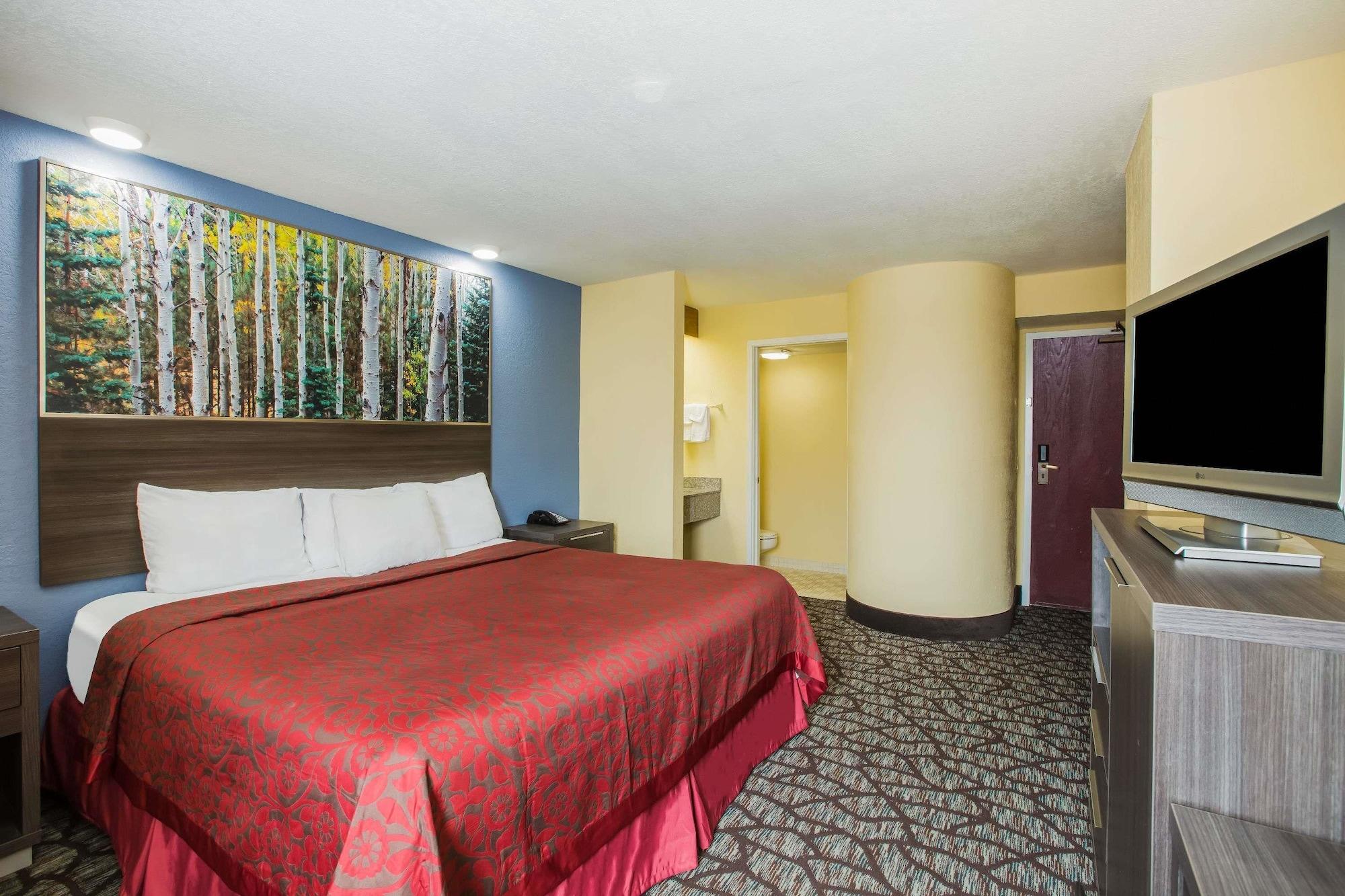 Days Inn By Wyndham Blue Springs Dış mekan fotoğraf