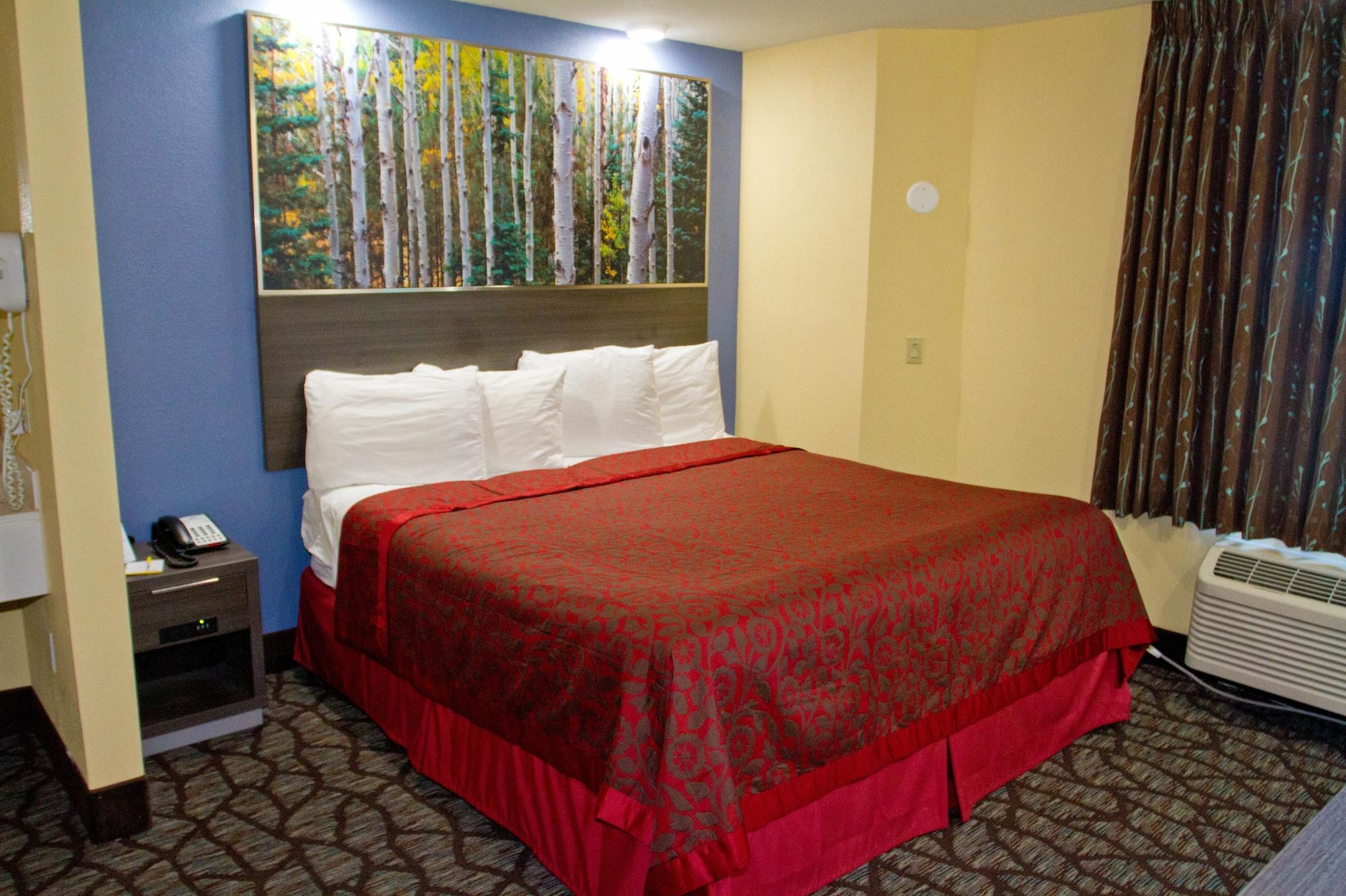 Days Inn By Wyndham Blue Springs Dış mekan fotoğraf
